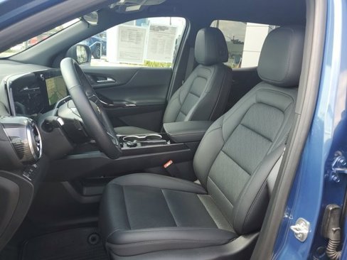 Used 2026 Chevrolet Equinox LT w/ Convenience Package II image 17