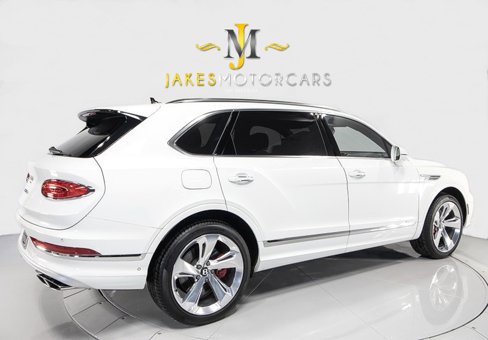 Used 2023 Bentley Bentayga Extended Wheelbase image 12