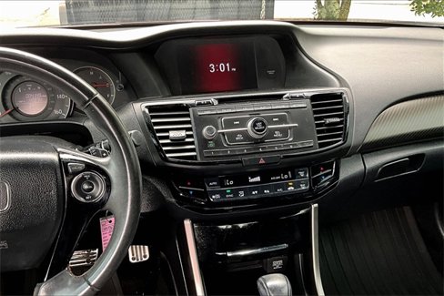 Used 2017 Honda Accord Sport Special Edition image 6
