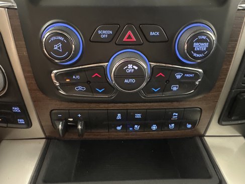 Used 2017 RAM 1500 Laramie image 17