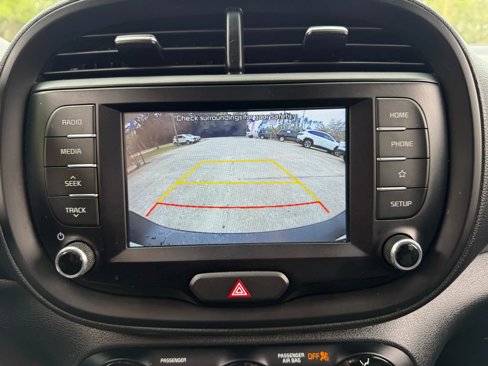 Used 2021 Kia Soul LX image 22