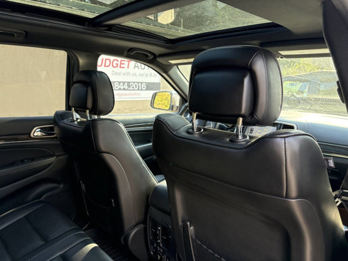 Used 2014 Jeep Grand Cherokee Overland image 29