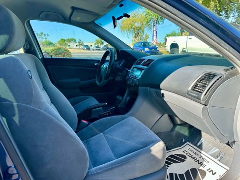 Used 2005 Honda Accord DX image 11