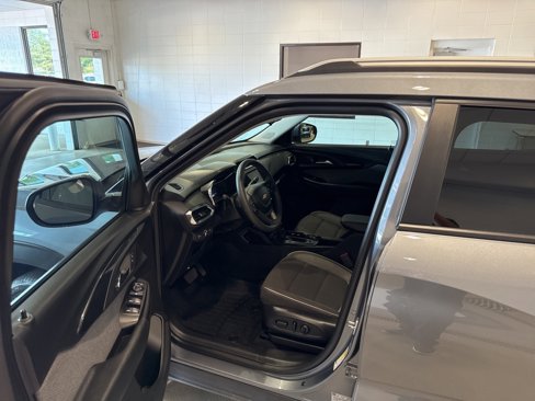 Used 2021 Chevrolet TrailBlazer LT image 21