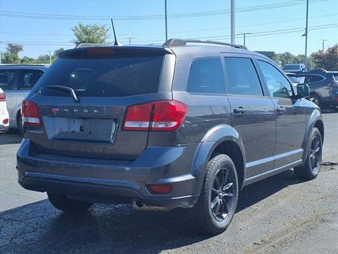 Used 2019 Dodge Journey SE image 7
