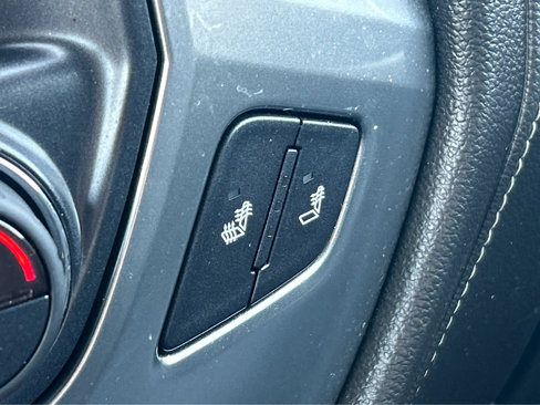 Used 2014 Chevrolet Silverado 1500 LTZ Z71 image 32