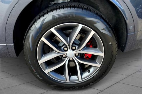 Used 2025 Land Rover Discovery Sport S image 10