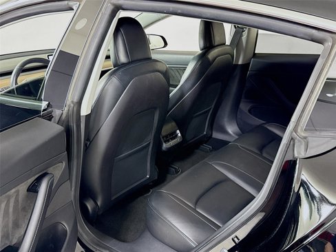 Used 2019 Tesla Model 3 Mid Range image 21