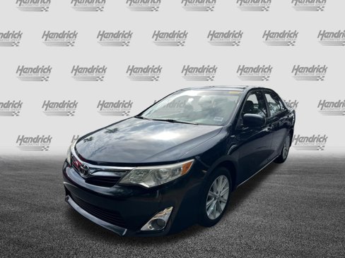 Used 2014 Toyota Camry XLE image 5