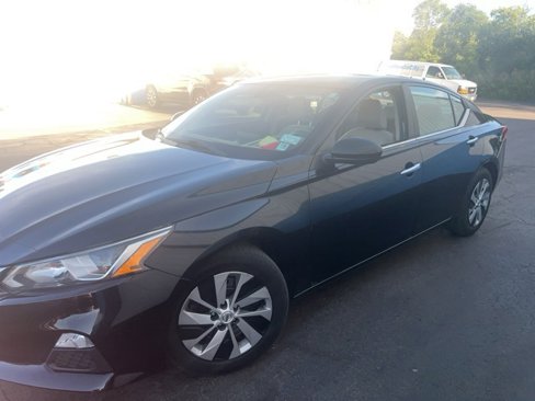 Used 2020 Nissan Altima 2.5 S image 4