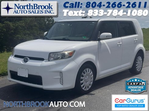 Used 2014 Scion xB image 1