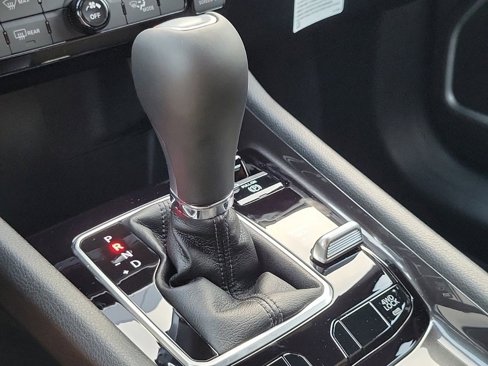 New 2025 Jeep Compass Latitude image 24