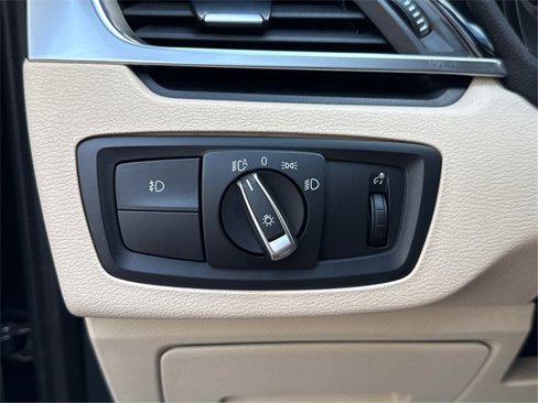 Used 2018 BMW X1 sDrive28i image 19