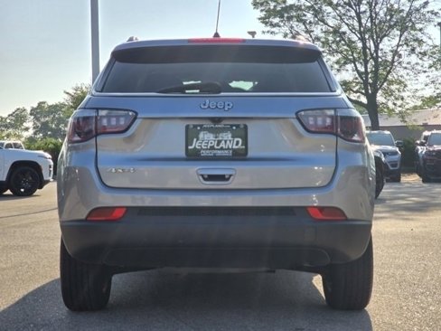 Used 2020 Jeep Compass Latitude w/ Cold Weather Group image 22