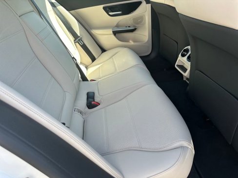 Used 2025 Mercedes-Benz C 300 Sedan image 28