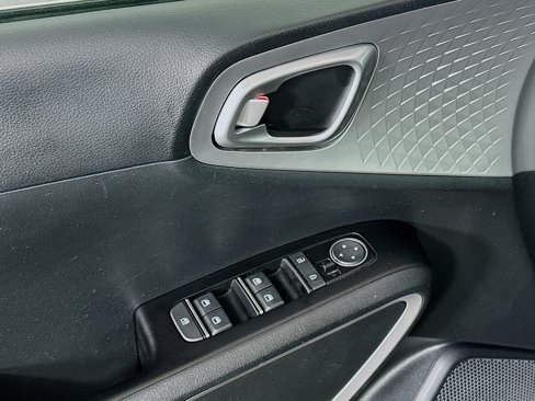 Used 2023 Kia Soul LX w/ Option Group 015 image 15