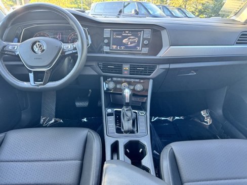 Certified 2021 Volkswagen Jetta SE w/ SE Cold Weather Package image 13
