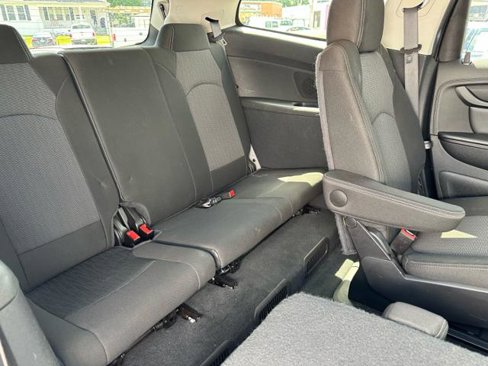 Used 2016 Chevrolet Traverse LT image 15