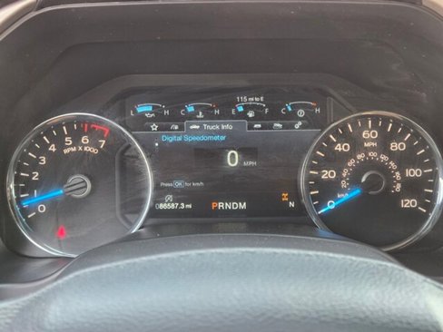 Used 2017 Ford F150 Lariat image 31
