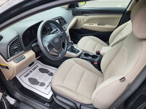 Used 2017 Hyundai Elantra SE image 8