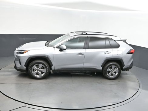 Used 2023 Toyota RAV4 XLE image 32
