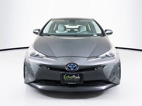 Used 2017 Toyota Prius Two image 2