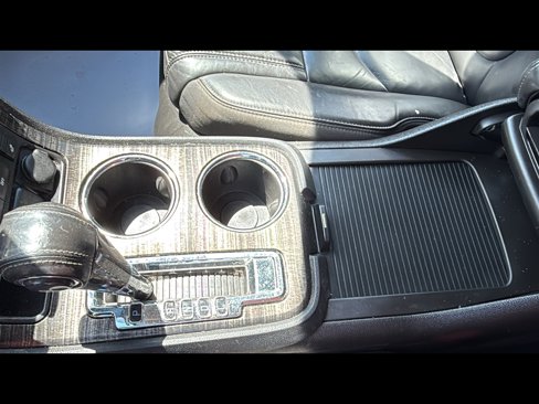Used 2016 GMC Acadia SLT image 22