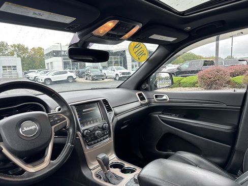 Used 2017 Jeep Grand Cherokee Limited image 14