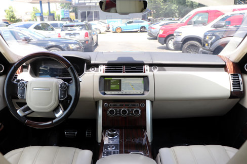 Used 2017 Land Rover Range Rover Supercharged image 16