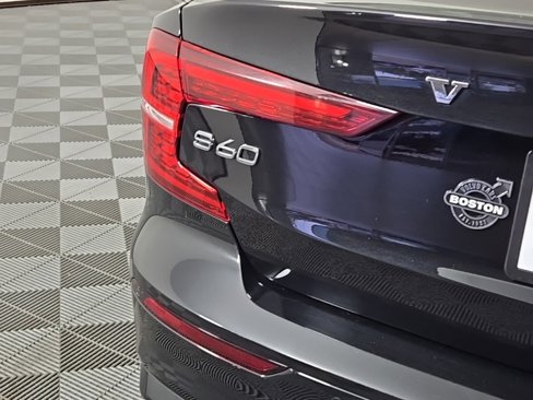 Certified 2025 Volvo S60 B5 Plus image 8