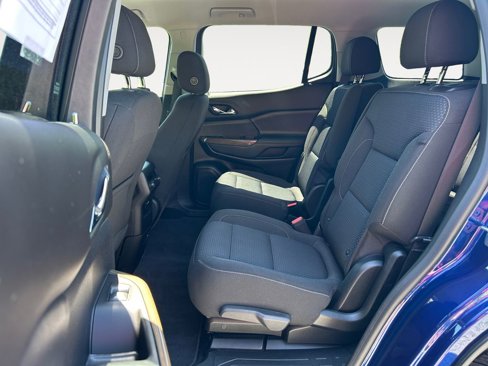Used 2023 GMC Acadia SLE image 29