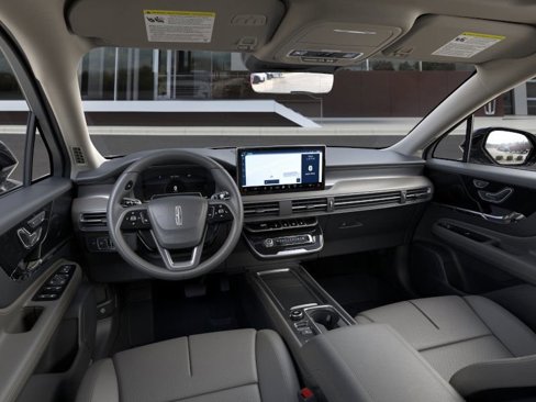 New 2025 Lincoln Corsair AWD w/ Equipment Group 101A image 9