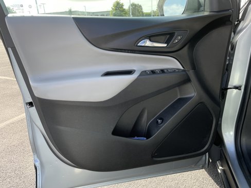 Used 2024 Chevrolet Equinox LT image 19