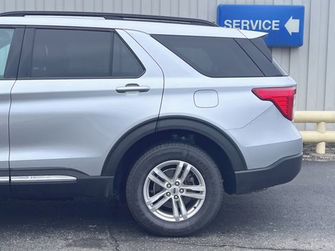 Certified 2022 Ford Explorer XLT w/ Class IV Trailer Tow Package image 15