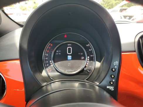 Used 2016 FIAT 500 Sport image 16