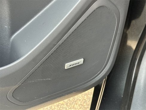 Used 2021 Chevrolet Bolt Premier w/ Infotainment Package image 41