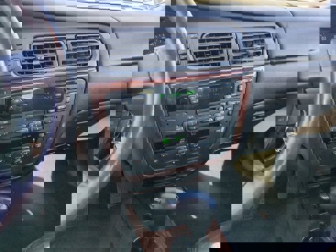 Used 2004 Ford Taurus SEL image 25