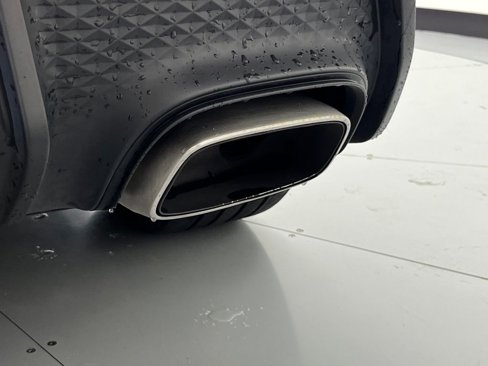 Certified 2024 Porsche Macan image 47