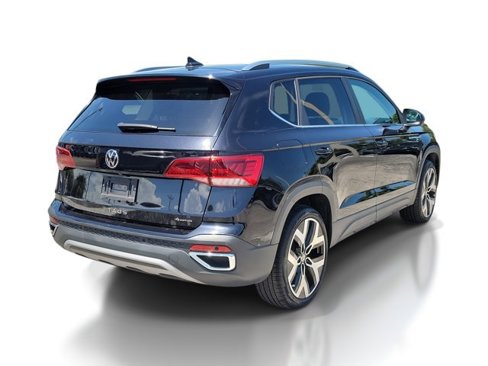 Used 2023 Volkswagen Taos SEL image 4