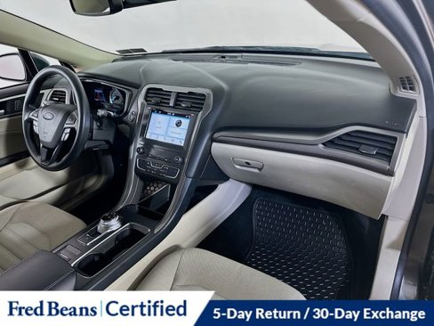Used 2019 Ford Fusion SE image 13