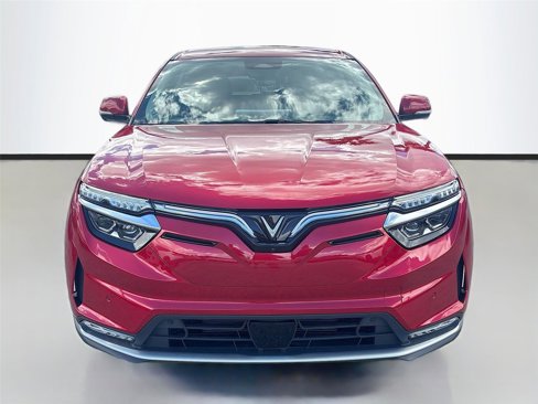 New 2025 VinFast VF 8 Eco image 2