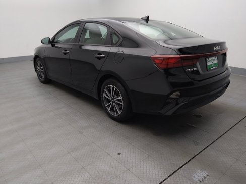 Used 2023 Kia Forte LXS image 3