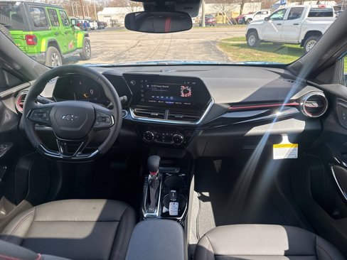 New 2025 Chevrolet Trax RS w/ Sunroof Package image 23