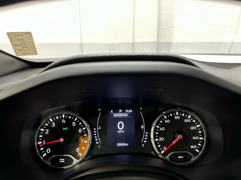 Used 2018 Jeep Renegade Altitude image 38