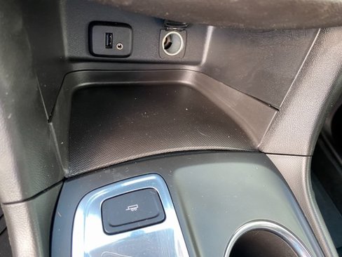 Used 2018 Chevrolet Equinox LT image 24