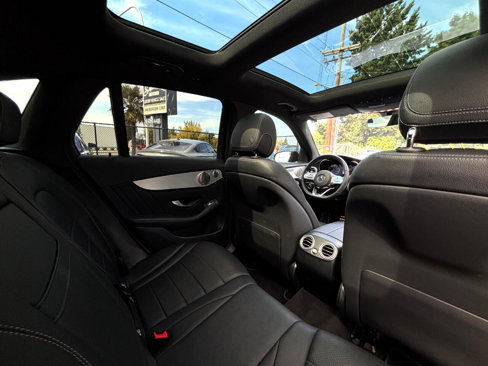 Used 2021 Mercedes-Benz GLC 300 4MATIC w/ AMG Line image 29