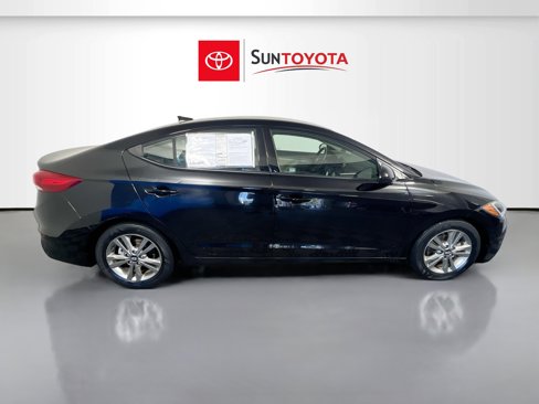Used 2018 Hyundai Elantra SEL image 2