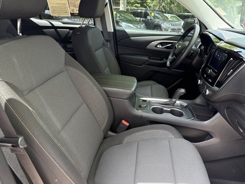 Used 2020 Chevrolet Traverse LS image 13