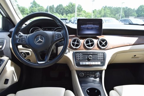 Used 2019 Mercedes-Benz GLA 250 image 17