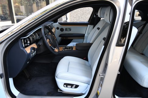 Certified 2022 Rolls-Royce Ghost w/ Ghost Package image 10